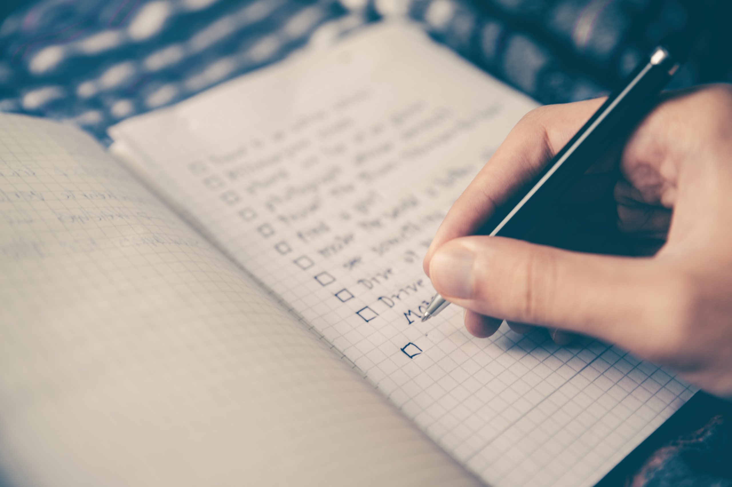 glenn-carstens-peters-RLw-UC03Gwc-unsplash Write A Note
